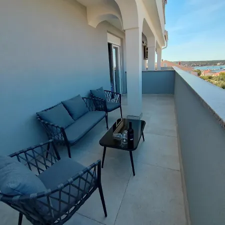 Dali II Apartment Novalja Exterior photo
