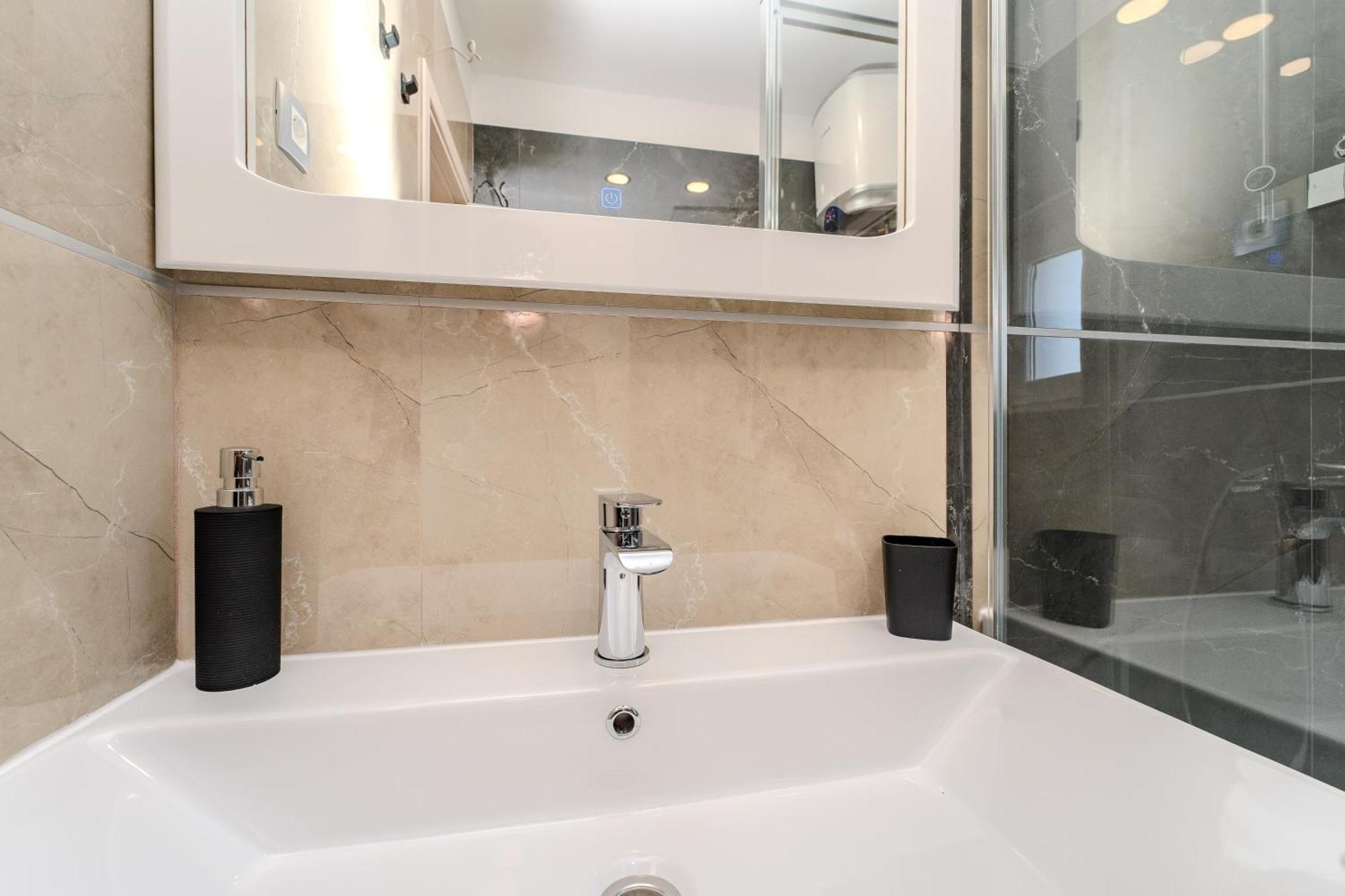 Apartament Dali Ii *
