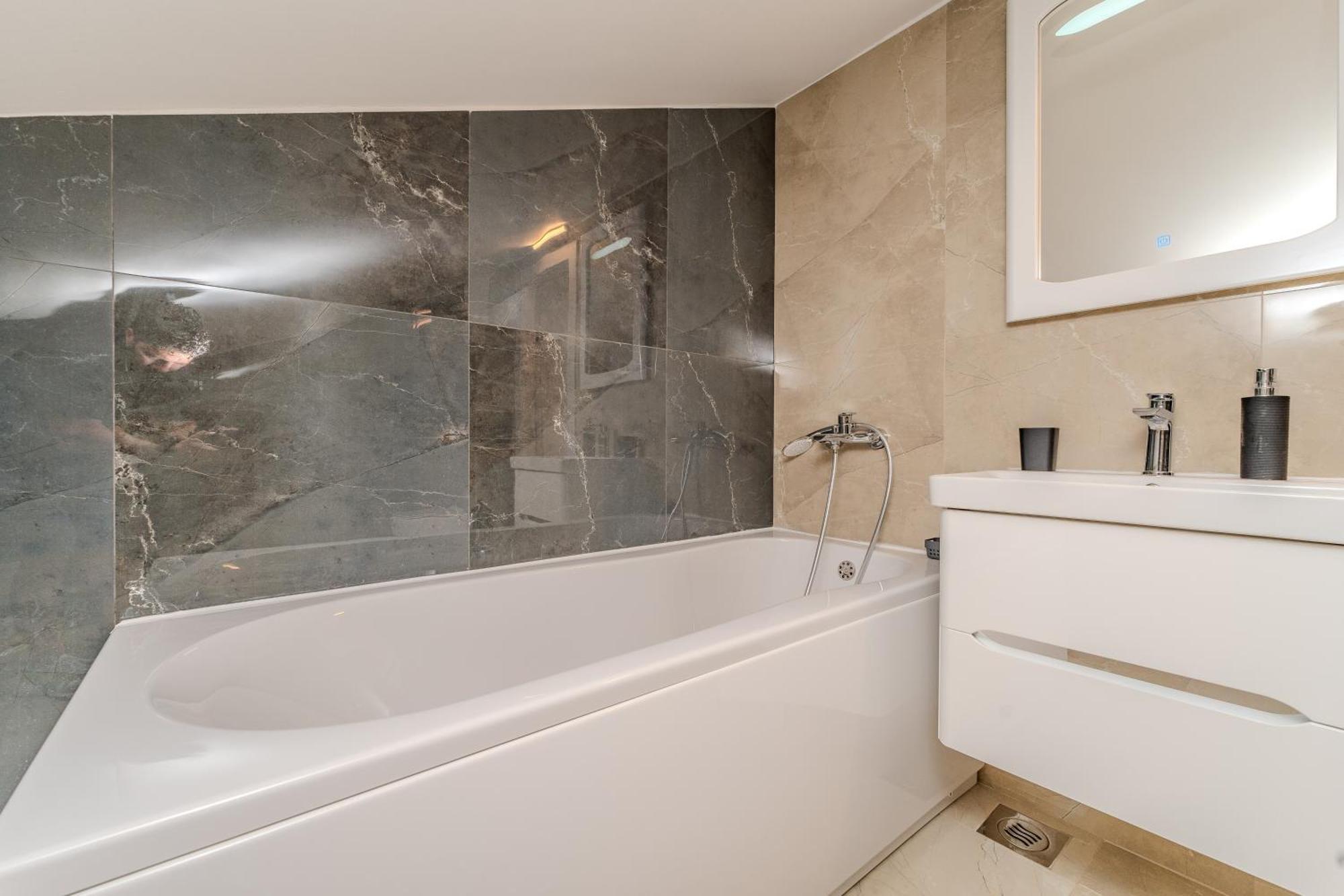 Dali Ii Apartament Novalja