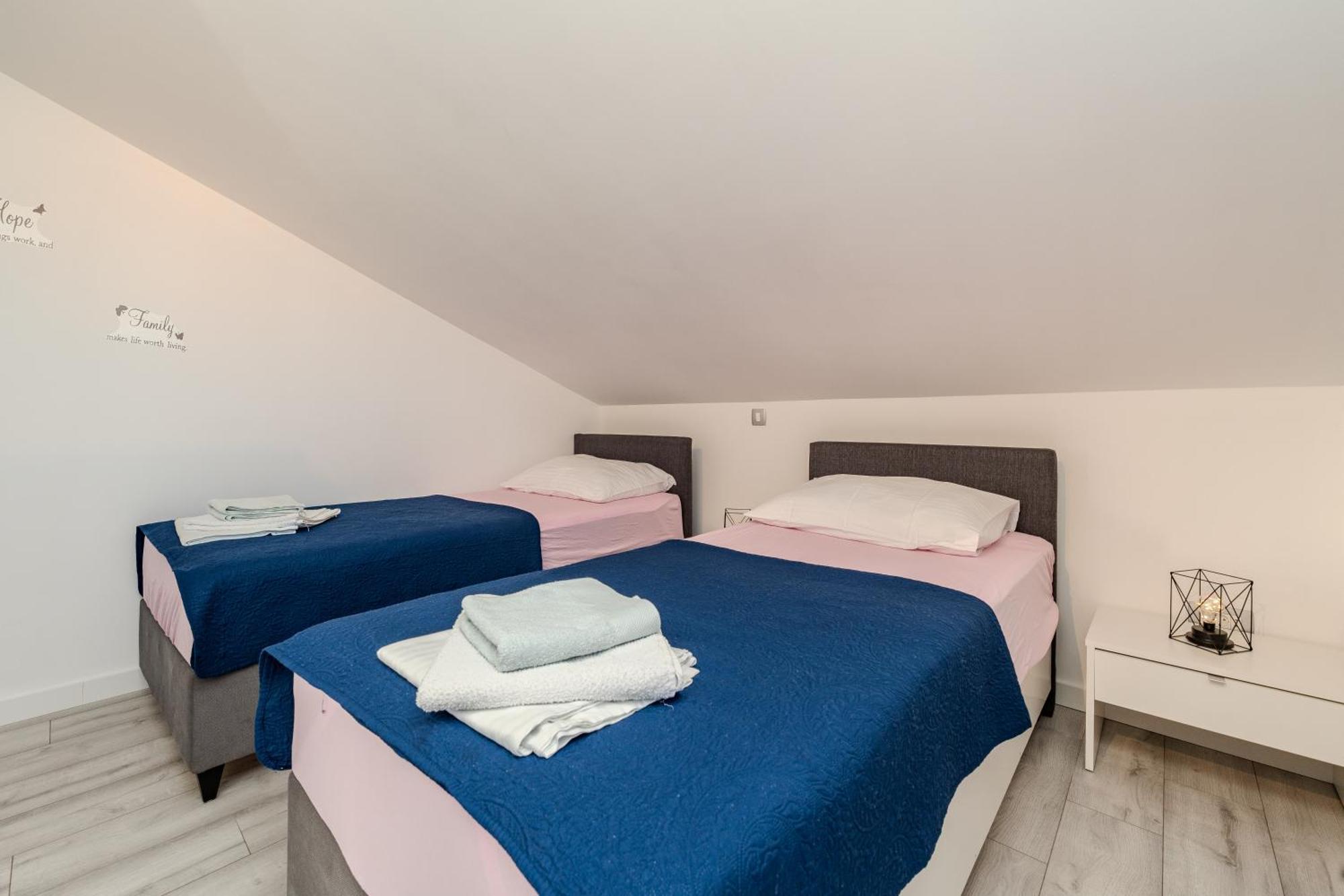 Dali Ii Apartament Novalja